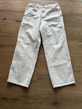 Relaxed Fit Men’s Jeans in Off-White